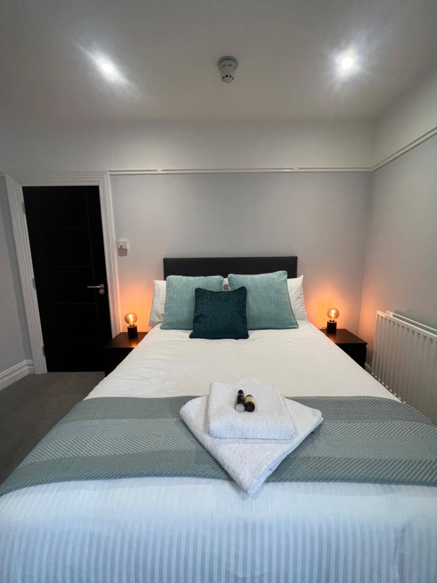 Brynhyfryd Guest House Cardigan Extérieur photo